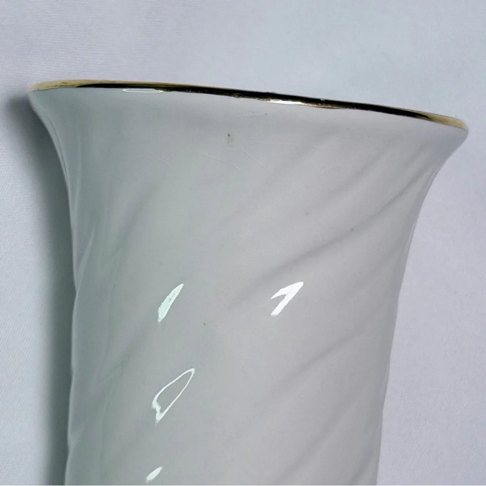 Vintage Porcelain Ivory 1997 Paul Sebastian Limited Edition Retro Bud Vase Decor